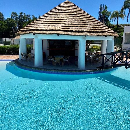 Beautiful Apartment For Rent In Quinta Do Lago With Excellent Resort Facilities Close To Lake And Beach. Zewnętrze zdjęcie
