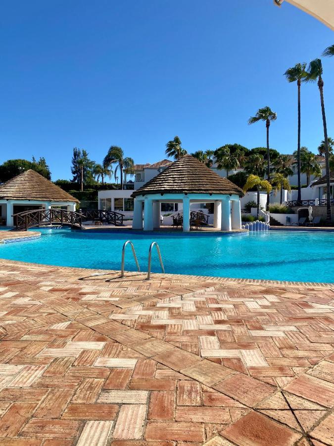Beautiful Apartment For Rent In Quinta Do Lago With Excellent Resort Facilities Close To Lake And Beach. Zewnętrze zdjęcie